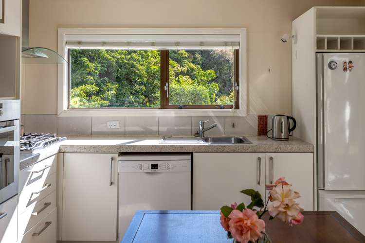 43 Tahatai Road Oneroa_11