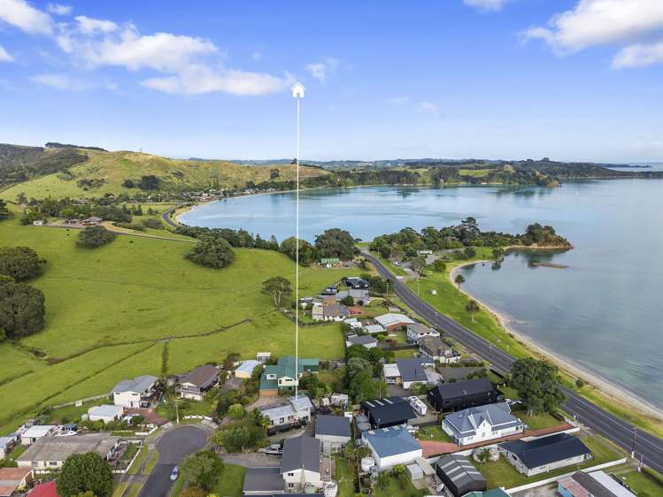 15 Banks Road Kawakawa Bay_14