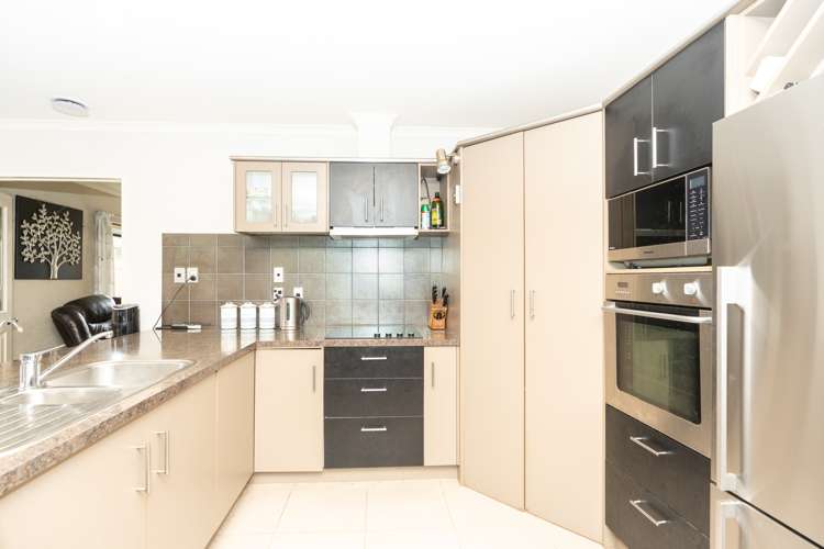 38 Bramley Drive Rototuna_9