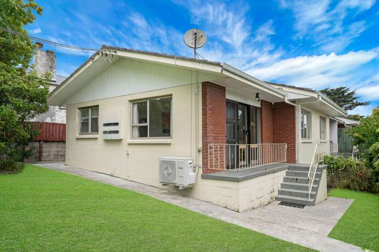 1/68 West Coast Road Glen Eden_3