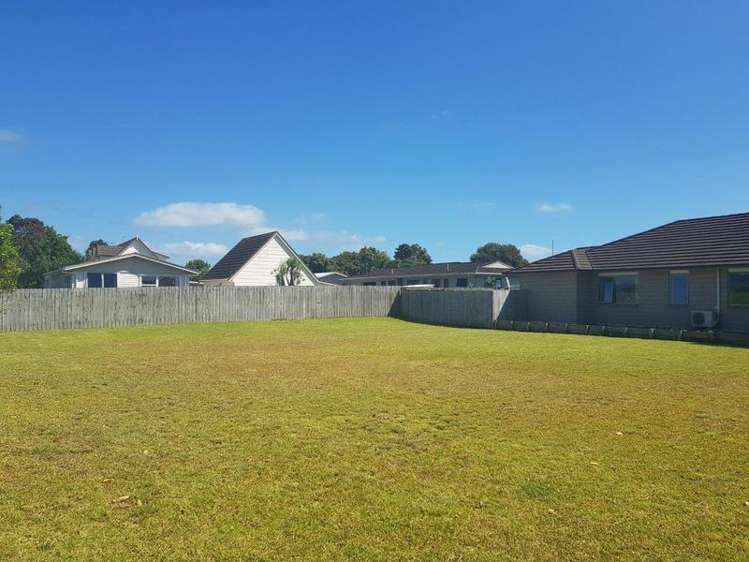 41 Pyle Road West One Tree Point_1