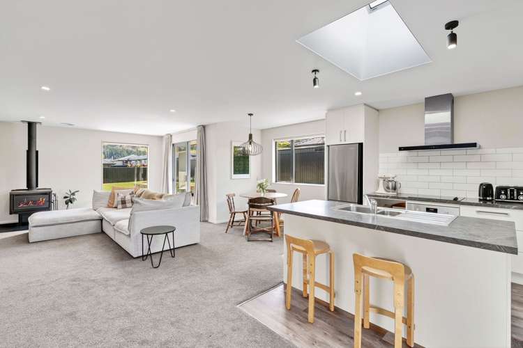 7 Tomtit Crescent Lake Hawea_6