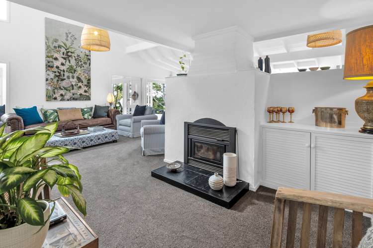 217 Point View Drive East Tamaki Heights_11