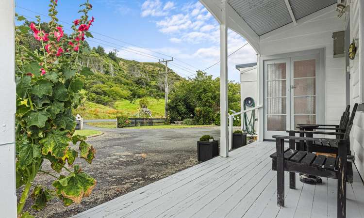 10 North Street Mokau_22