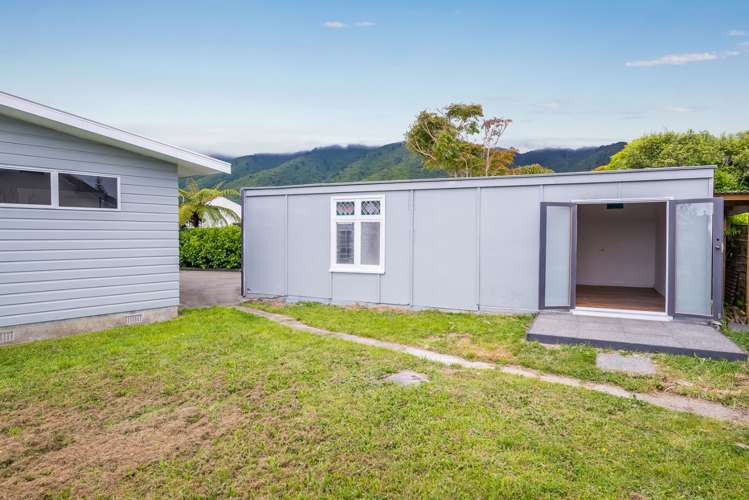 32 Sylvan Avenue Waikanae_16