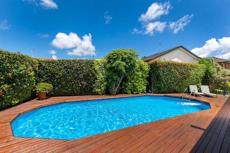 301a Glengarry Road Glen Eden_13