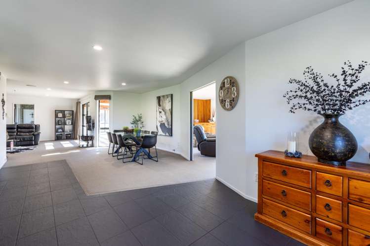 14 Centre Road Dannevirke_4