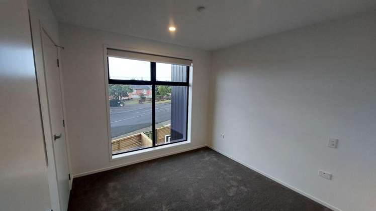 8/21 Awaroa Road Sunnyvale_4