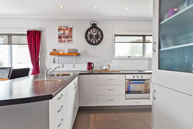 48 Arawa Avenue Maketu_12