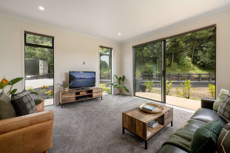 19 Crater Close Pyes Pa_9