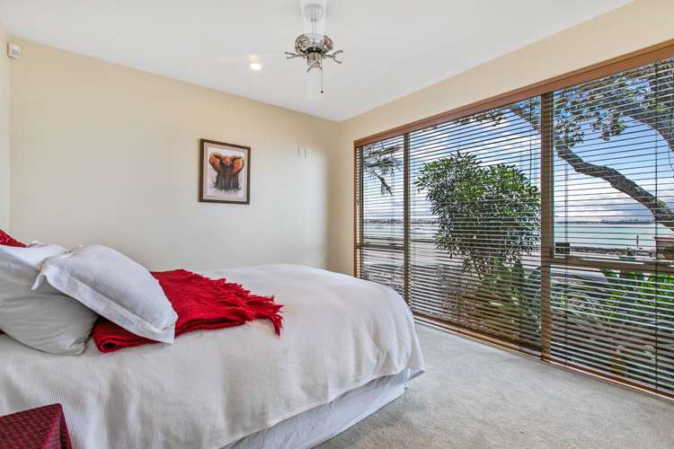 27 The Parade Bucklands Beach_15