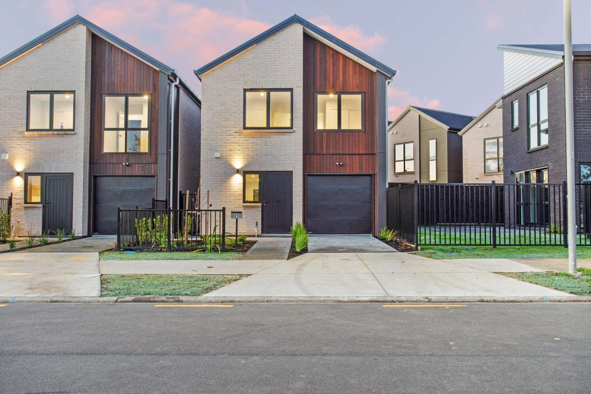 13-17 Paretaiuru Crescent Papakura_0