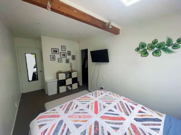 27A Quinns Road Waiatarua_6