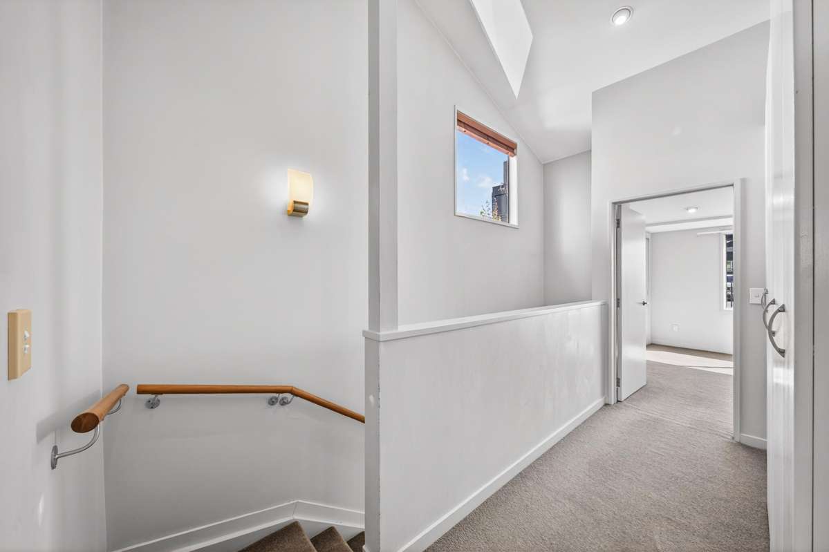2/300 Parnell Road_5