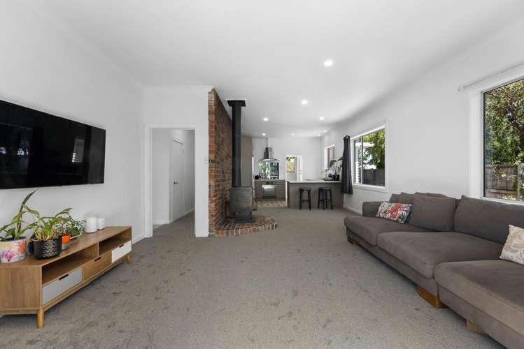 34 Achilles Street Burwood_5