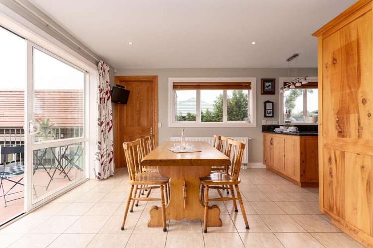 7 Nederland Avenue Burwood_7