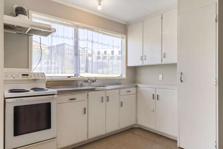 21 Hewlett Road Massey_3