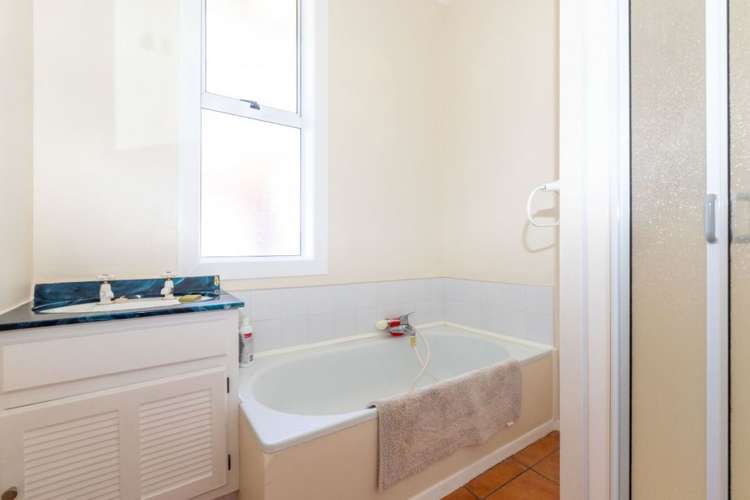 19 Cuba Street Calton Hill_15