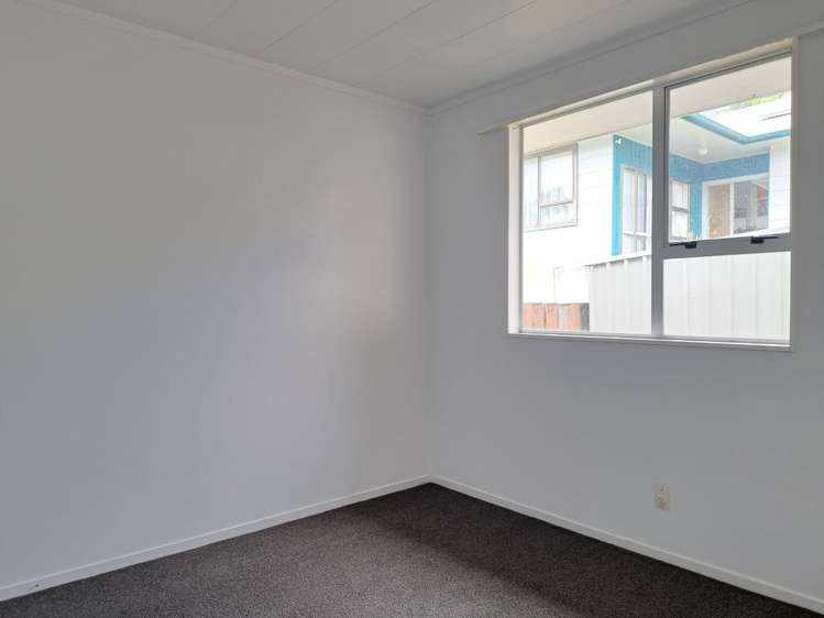 5 Garnet Grove 11301_5