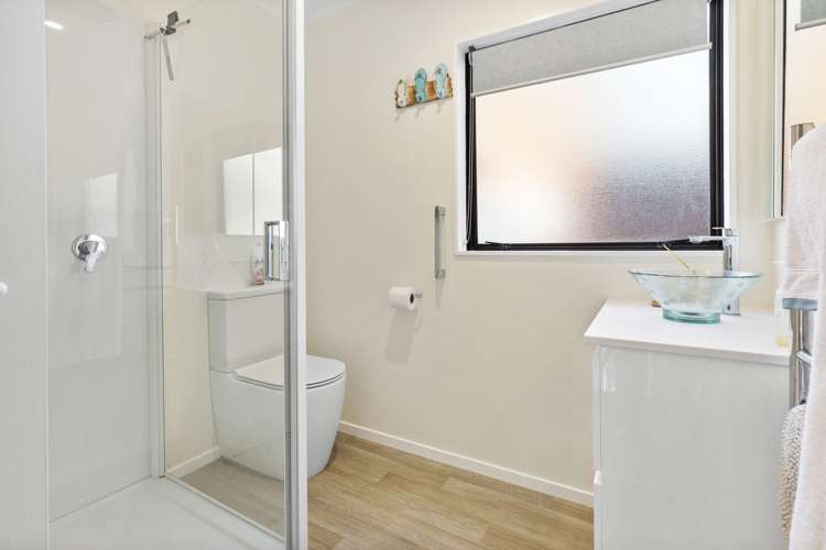 2/378 Evans Bay Parade Hataitai_12