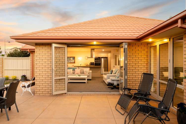 2 Cyclamen Place Aidanfield_2