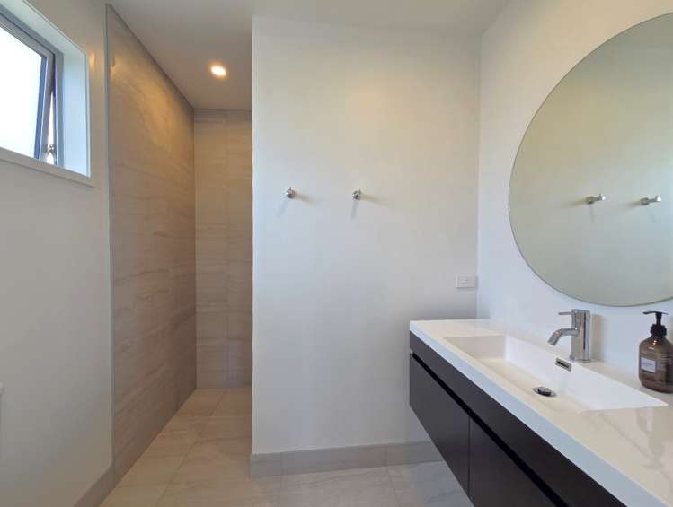 117 The Fairway Matarangi_7