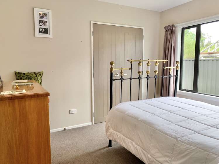 8 Latham Stubbs Crescent Waipawa_18