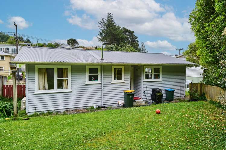 44 Cardiff Crescent Cannons Creek_10