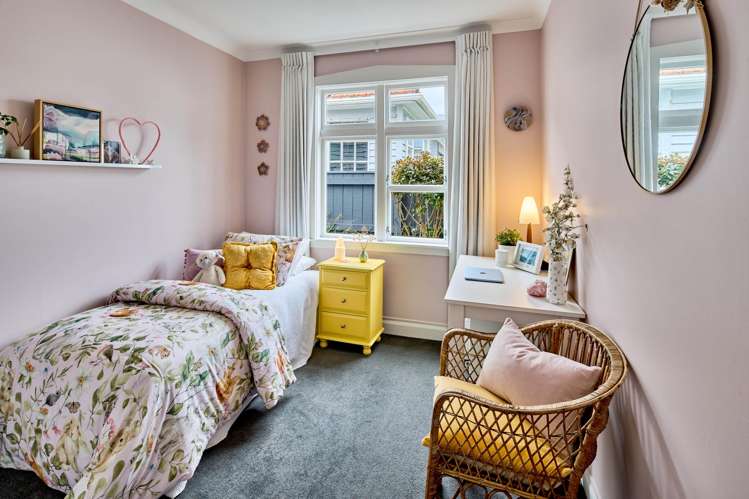 292 The Parade Island Bay_23