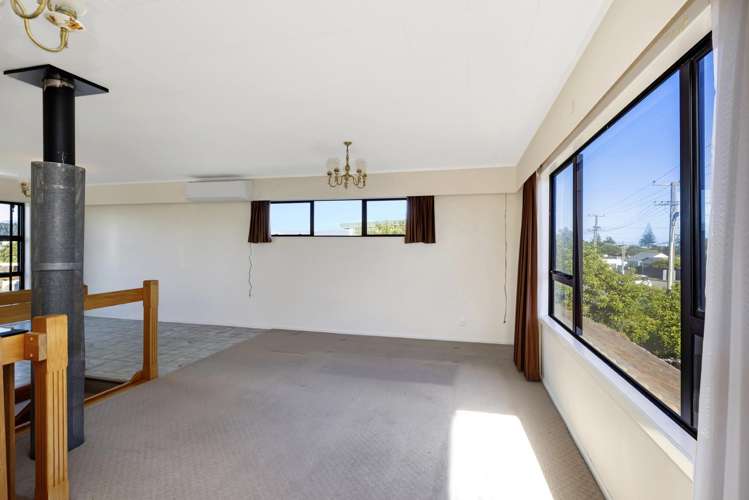12 Moana Street Otaki Beach_17