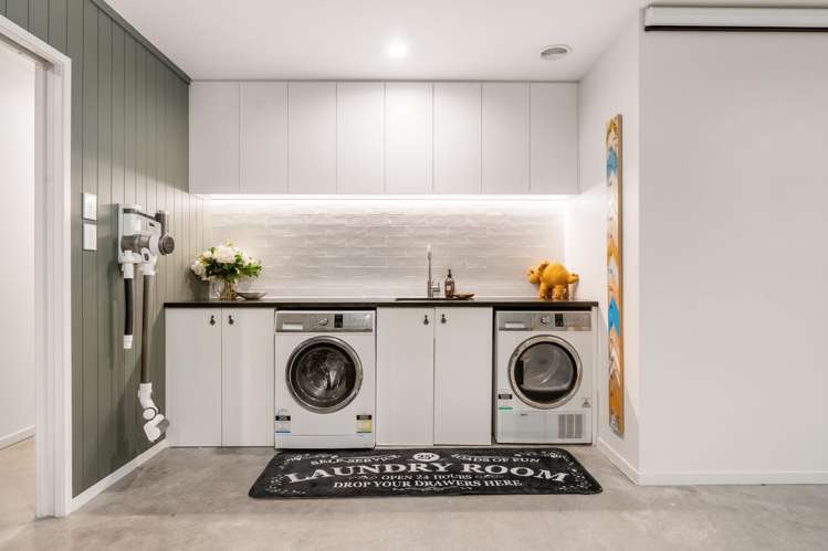 21 Blacklock Road Pyes Pa_15