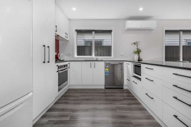 44 Karearea Avenue Porirua_4