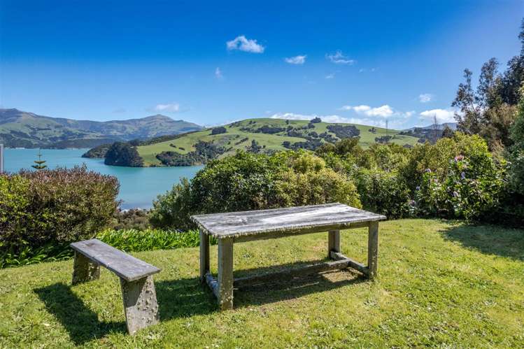 13 Settlers Hill Akaroa_19