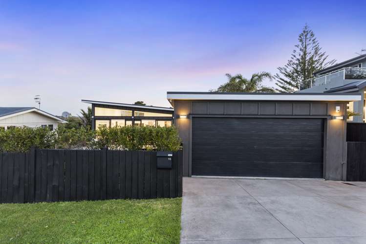 15 Beach Road Mellons Bay_22