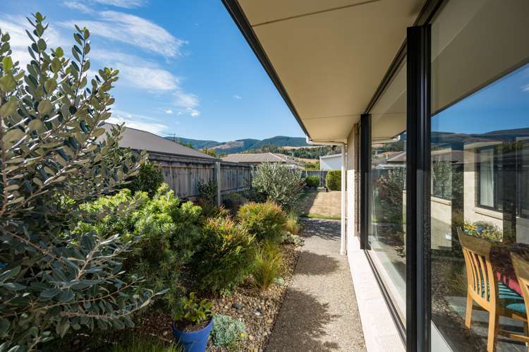 28 Cambelldon Crescent Stoke_8