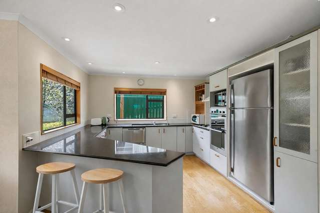 24 Birkdale Road Birkdale_1