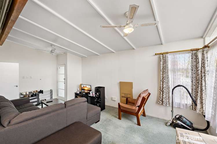 2 Coburg Street Henderson_8