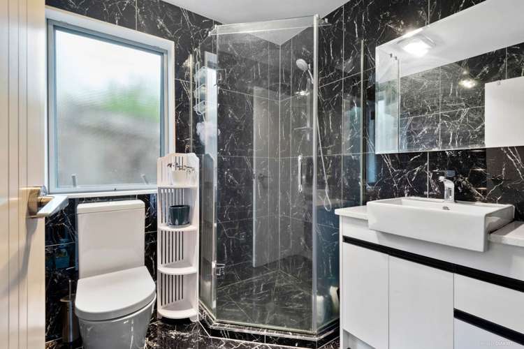 141 Tiriwa Drive Massey_12