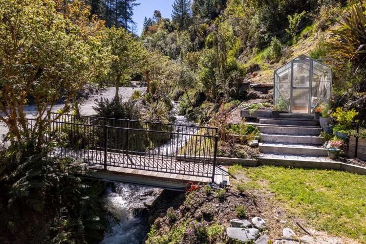 792D Glenorchy-Queenstown Road Closeburn_11