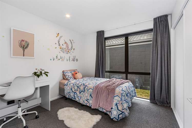 7 Royal Way Rolleston_8