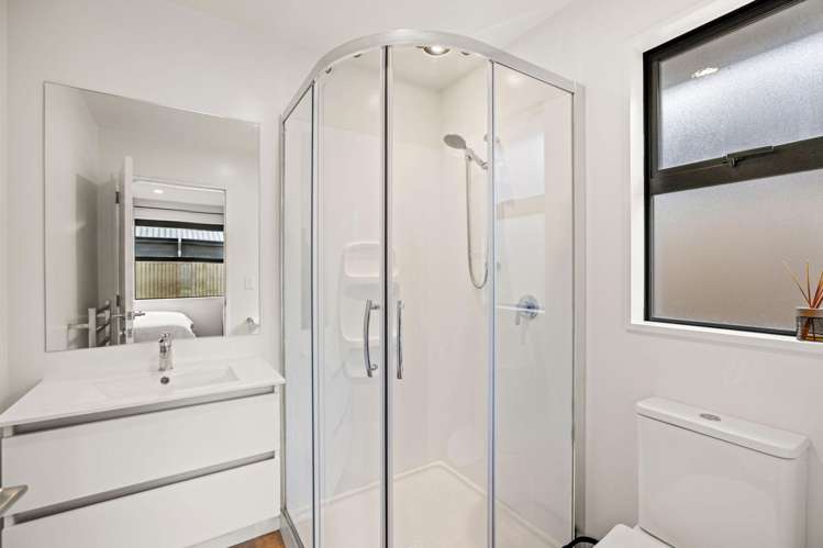 17 Bill Hammond Drive Belfast_11