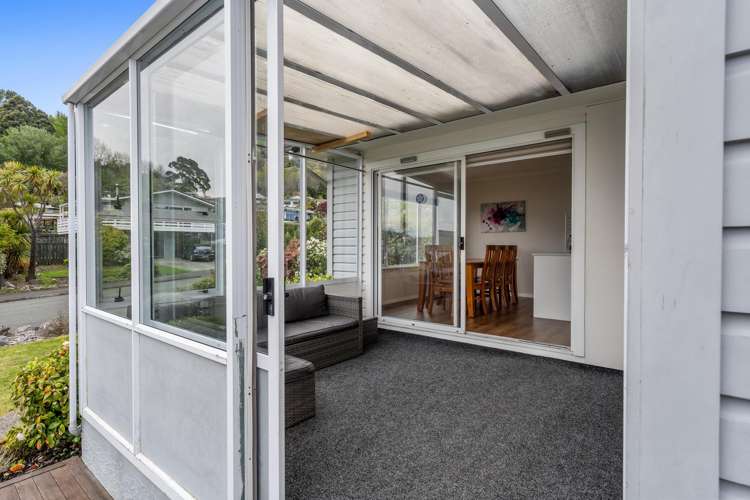 38 Churchill Avenue Richmond_19