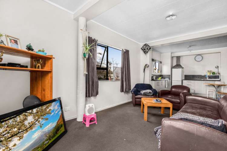 6 Southview Place Wattle Downs_13