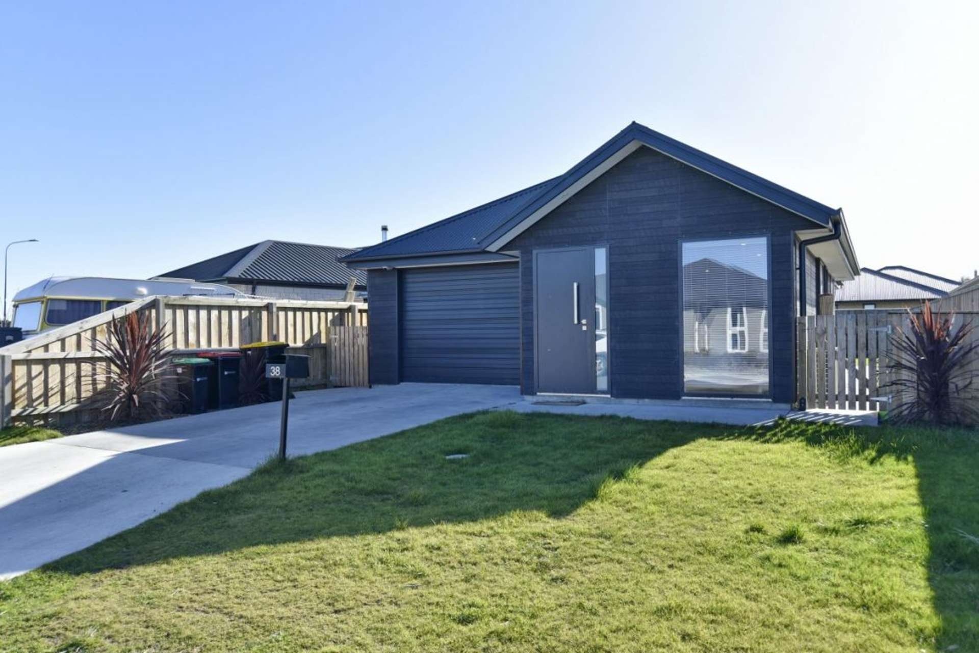 38 Quinn Crescent Woodend_0