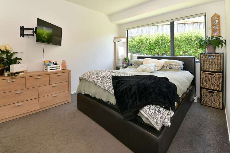 2/128 Brian Crescent Stanmore Bay_7