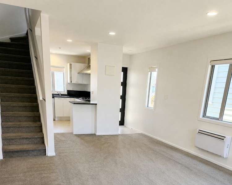 9/6 John Jennings Drive Oteha_2