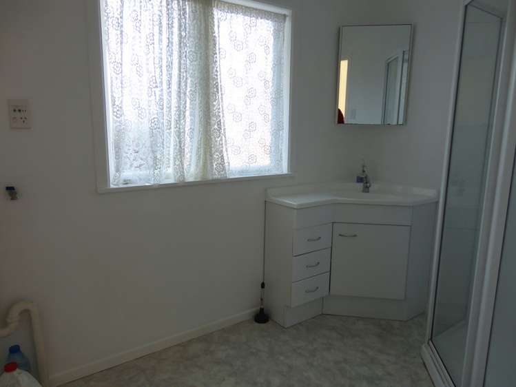 1/39a Clonbern Road Remuera_5