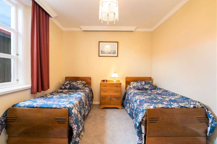 190 Blueskin Road Careys Bay_11