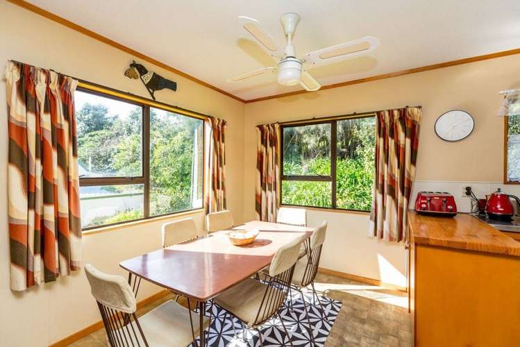 29 Tainui Street Mokau_7