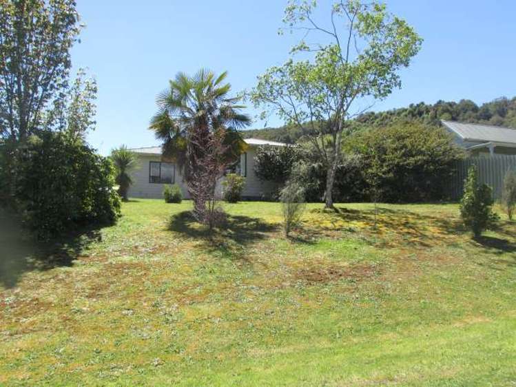 10 Herald Street Reefton_16